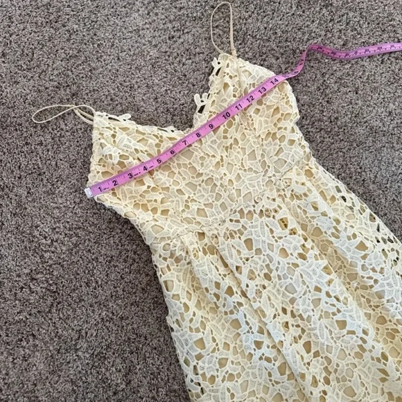 ASTR The Label Butter Yellow Crochet Lace Midi Dress 
size Small (4) - Picture 11 of 12